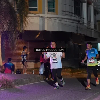 Runner Photo 7978758