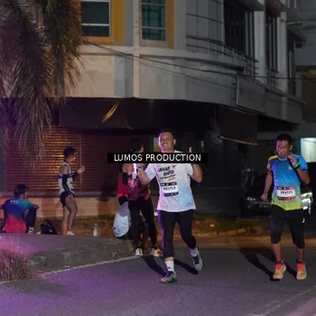 Runner Photo 7978759