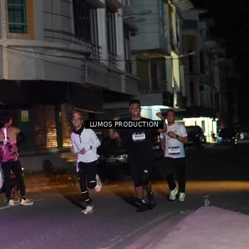 Runner Photo 7978842