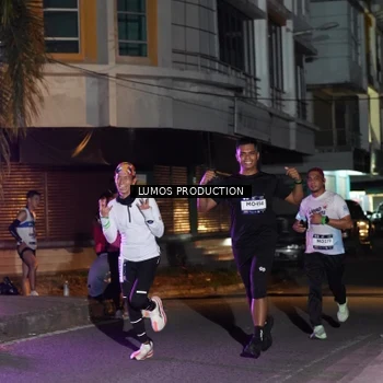 Runner Photo 7978860