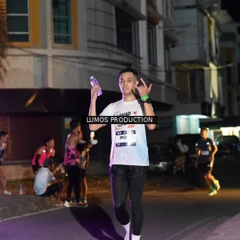 Runner Photo 7978903
