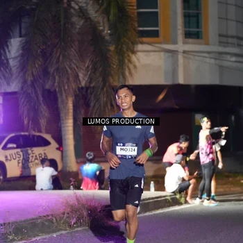 Runner Photo 7978936