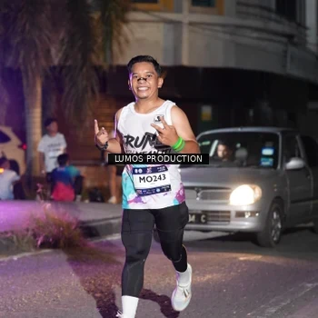Runner Photo 7979041
