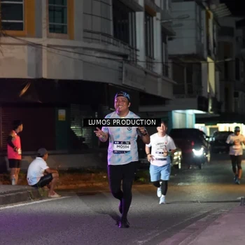 Runner Photo 7979101