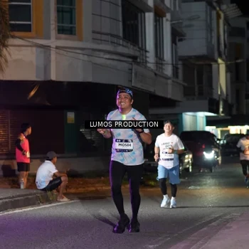 Runner Photo 7979111