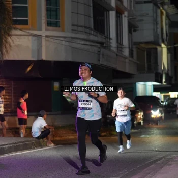 Runner Photo 7979112