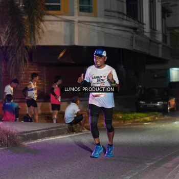 Runner Photo 7979177