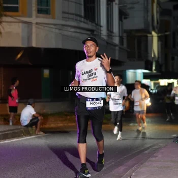 Runner Photo 7979280