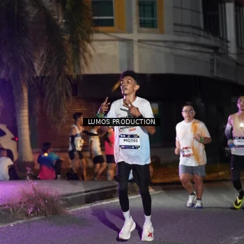 Runner Photo 7979301
