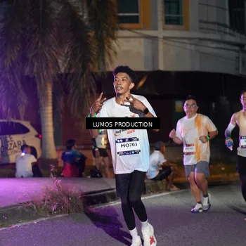 Runner Photo 7979307