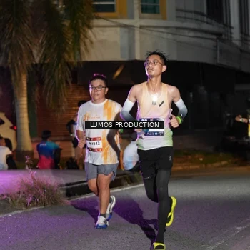 Runner Photo 7979325