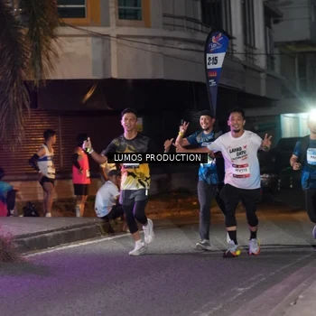 Runner Photo 7979337