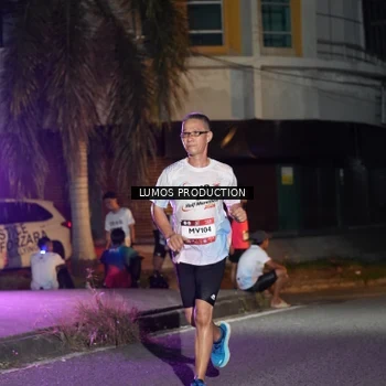 Runner Photo 7979477