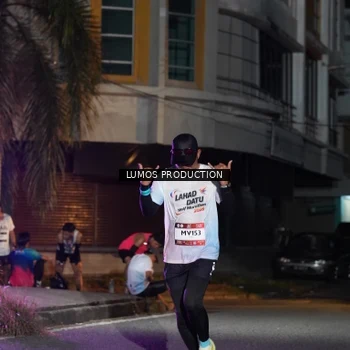 Runner Photo 7979501