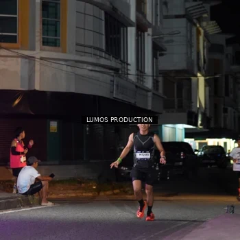 Runner Photo 7979664