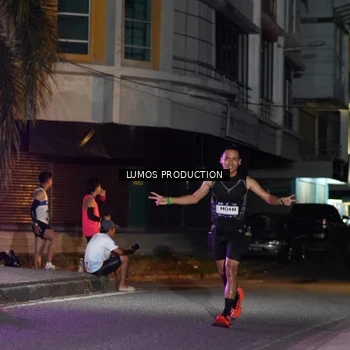 Runner Photo 7979684