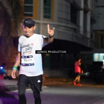 Runner Photo 7979753