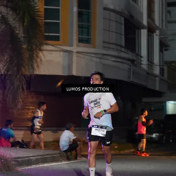 Runner Photo 7979759