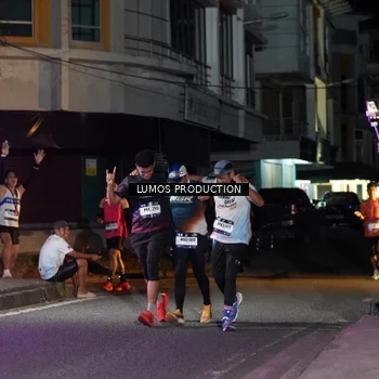 Runner Photo 7979789