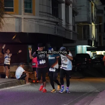 Runner Photo 7979798