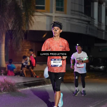 Runner Photo 7979842