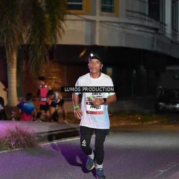 Runner Photo 7979852