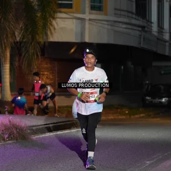 Runner Photo 7979853