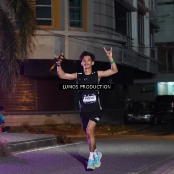 Runner Photo 7979995