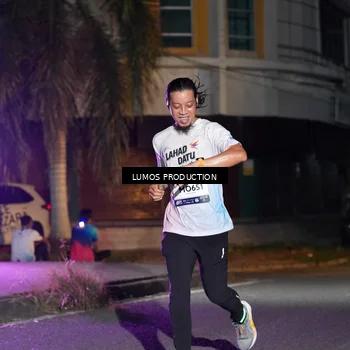 Runner Photo 7980142