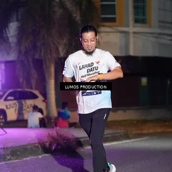 Runner Photo 7980143