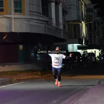 Runner Photo 7980343