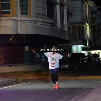 Runner Photo 7980352
