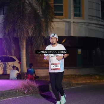 Runner Photo 7980869