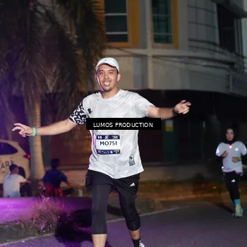 Runner Photo 7981040