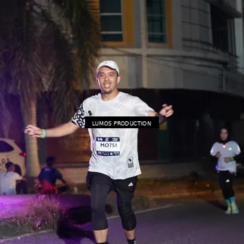 Runner Photo 7981041