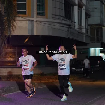 Runner Photo 7981356