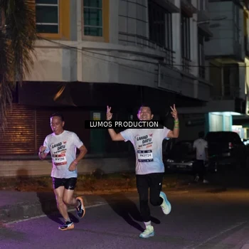 Runner Photo 7981358