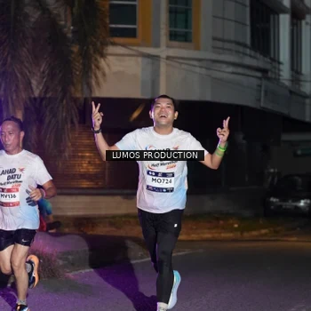 Runner Photo 7981368
