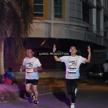Runner Photo 7981371