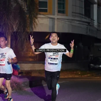 Runner Photo 7981373