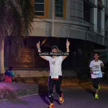 Runner Photo 7981448