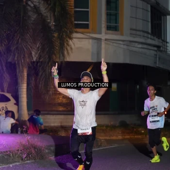 Runner Photo 7981458