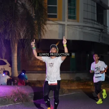 Runner Photo 7981463