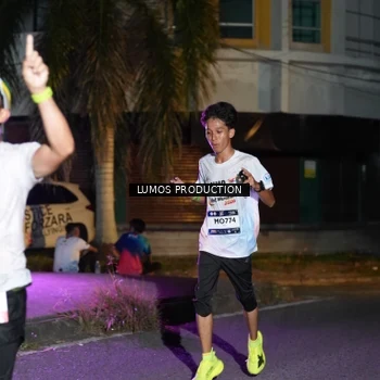 Runner Photo 7981469