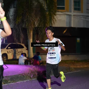 Runner Photo 7981471