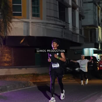 Runner Photo 7981496