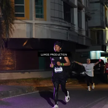 Runner Photo 7981502