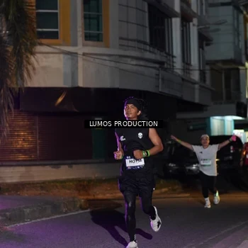 Runner Photo 7981503