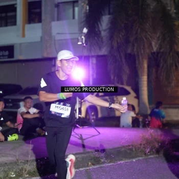 Runner Photo 7981745