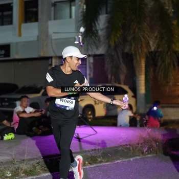 Runner Photo 7981748